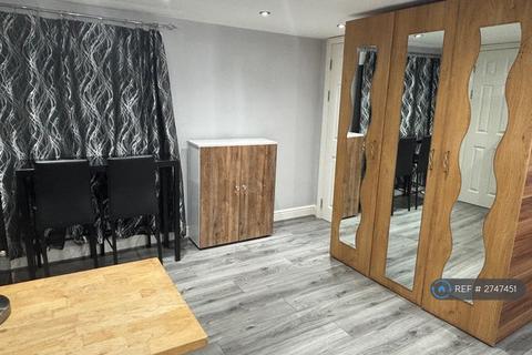 Studio to rent, Dagenham, Dagenham, RM9