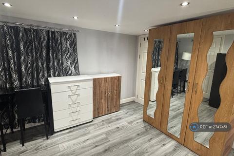 Studio to rent, Dagenham, Dagenham, RM9