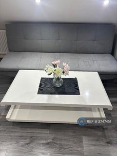 Studio to rent, Dagenham, Dagenham, RM9