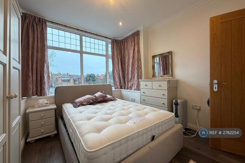 1 bedroom flat to rent, Lynton Road, London, W3
