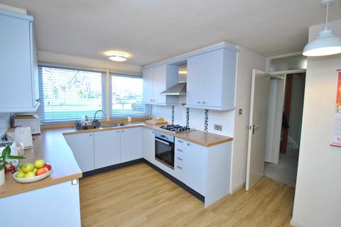 3 bedroom detached house to rent, Letchworth Garden City SG6