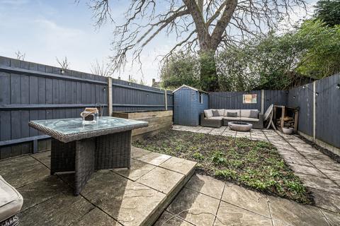 3 bedroom terraced house for sale, Trafalgar Villas, Brownsover Road, Farnborough , GU14