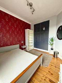 1 bedroom flat to rent, Rossie Place, Abbeyhill, Edinburgh, EH7