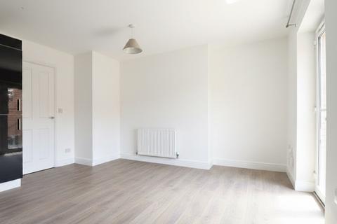 2 bedroom apartment to rent, Thomas Way, Braintree CM7