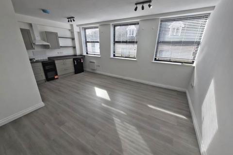 2 bedroom apartment to rent, High Street, Royston, Hertfordshire