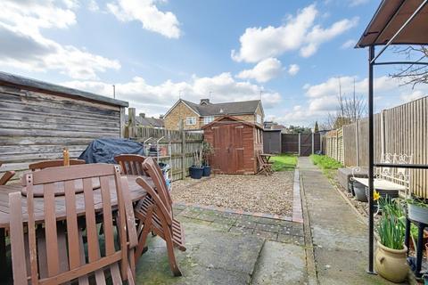 1 bedroom maisonette for sale, High Street, Enfield, EN3