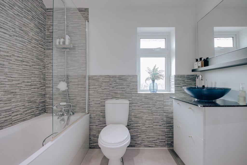 Family bathroom