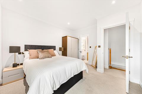 3 bedroom flat to rent, North End Way, London NW3