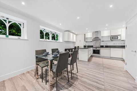 3 bedroom flat to rent, North End Way, London NW3