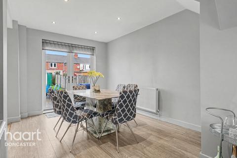 3 bedroom semi-detached house for sale, Cromwell Road, Bentley, Doncaster