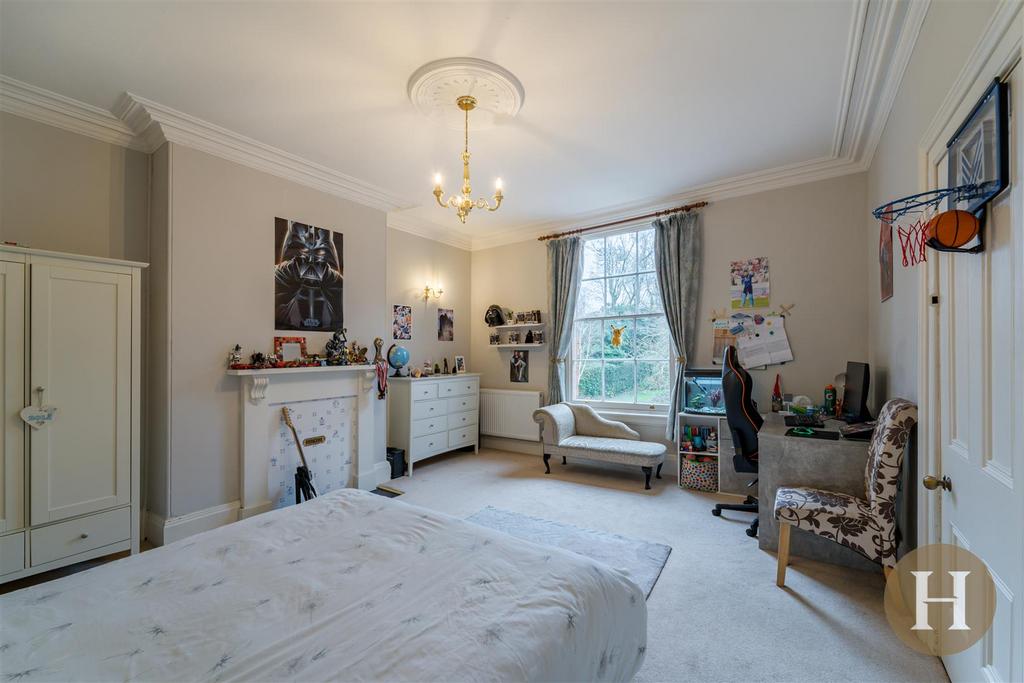 Hadleigh Estate Agents-47.jpg