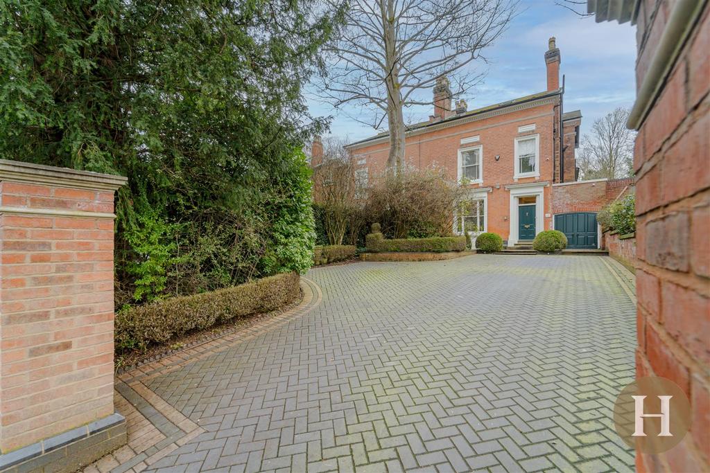 Hadleigh Estate Agents-1.jpg