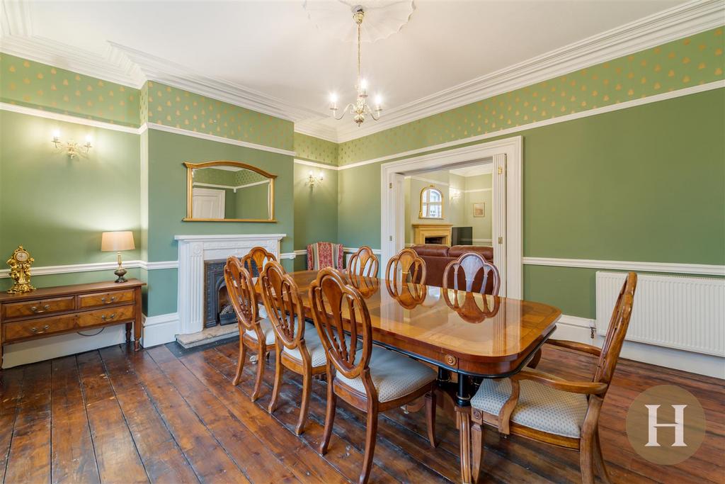 Hadleigh Estate Agents-3.jpg
