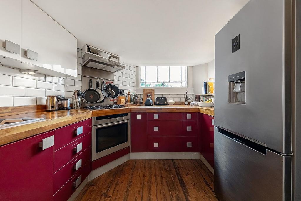Kitchen (2).jpg