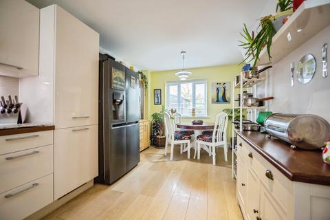 4 bedroom semi-detached house for sale, School Lane, Sittingbourne, ME9