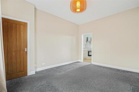 2 bedroom end of terrace house for sale, Apperley Road, Bradford BD10