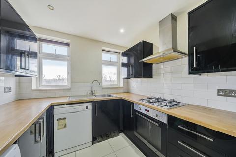 2 bedroom flat to rent, Burnt Oak Broadway, Edgware, HA8