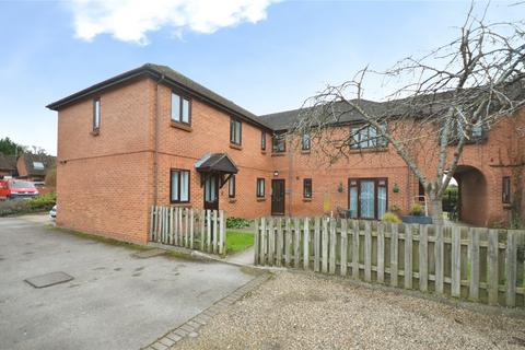2 bedroom apartment for sale, Plested Court, Aylesbury HP22