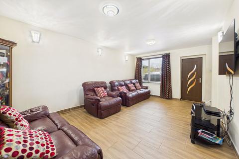 4 bedroom semi-detached house for sale, Horning Close, Earlham, Norwich