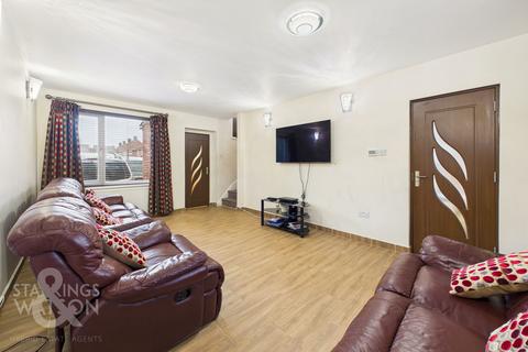 4 bedroom semi-detached house for sale, Horning Close, Earlham, Norwich