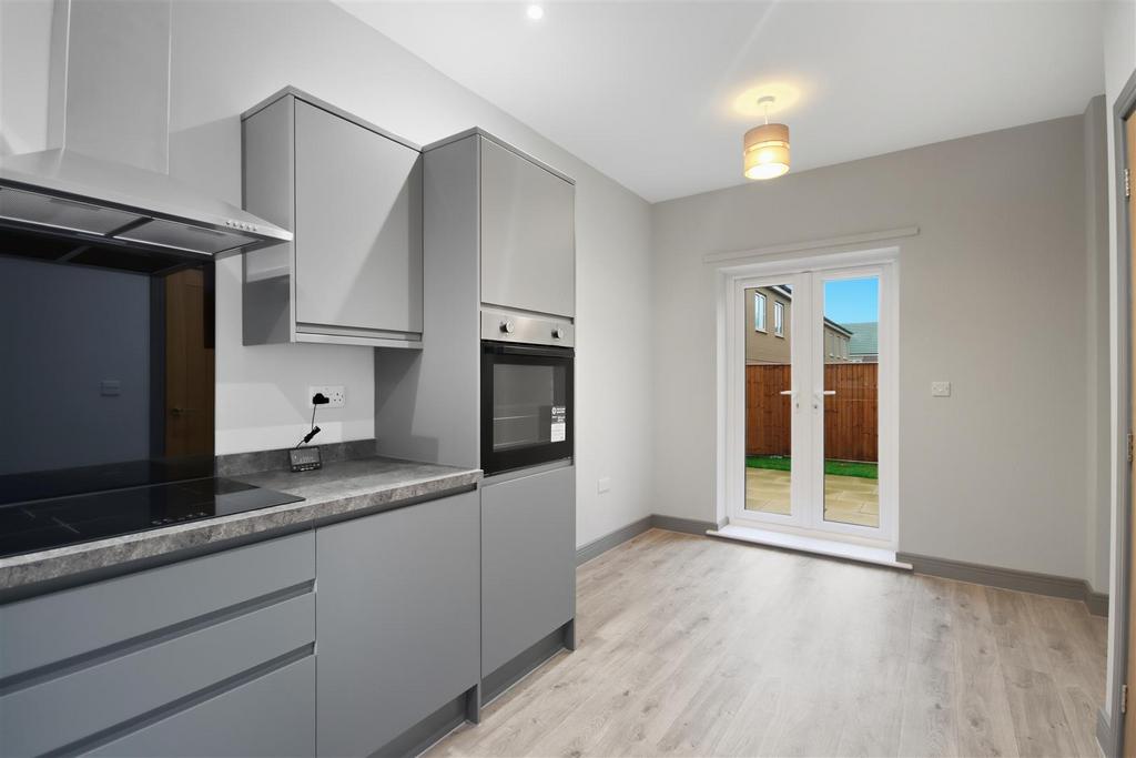 Kitchen 1 (2).jpg