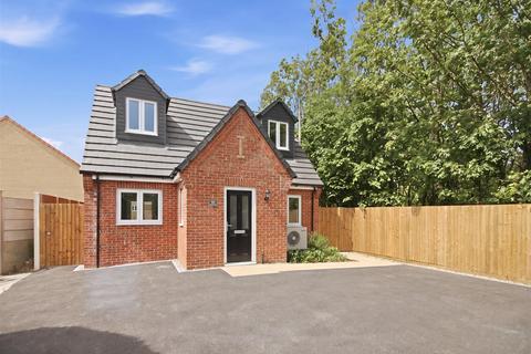 2 bedroom detached house for sale, Chesterfield Road, Holmewood