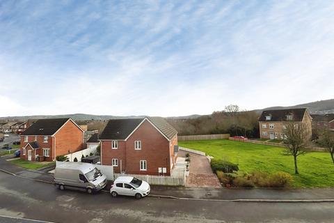 2 bedroom flat for sale, Sword Hill, Caerphilly