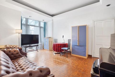 2 bedroom ground floor flat for sale, Duncombe Hill, Forest Hill, London, SE23