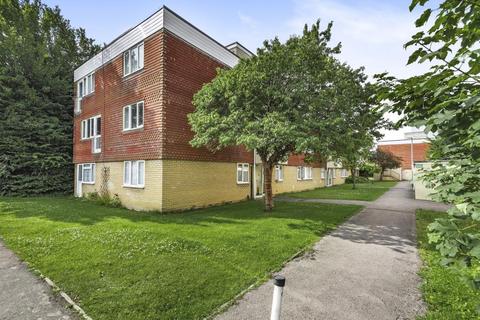 2 bedroom flat for sale, Langdale Gardens,  Reading,  Berkshire,  RG6
