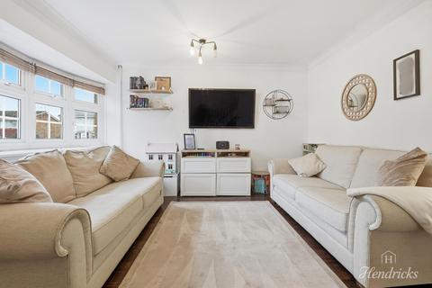 3 bedroom semi-detached house for sale, Bramble Road, Leigh-on-sea, SS9 5