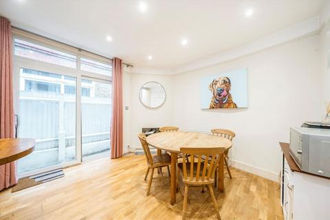2 bedroom flat for sale, Franciscan Road, London SW17
