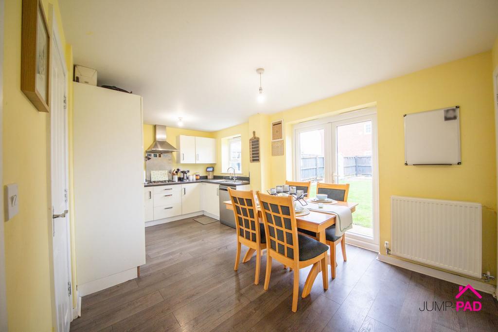 Kitchen/Dining Room