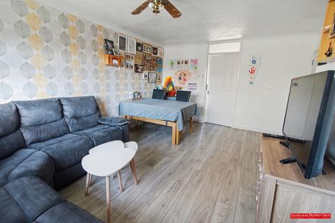 2 bedroom apartment for sale, Croxden Way, Eastbourne BN22