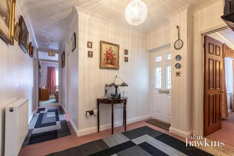 undefined, Bradenstoke, SN15 4