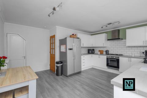 3 bedroom terraced house for sale, Edale, Wilnecote, B77