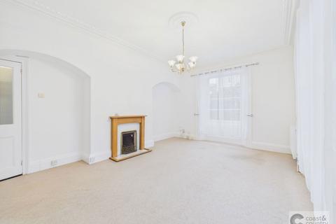 6 bedroom end of terrace house for sale, Devon Square, Newton Abbot
