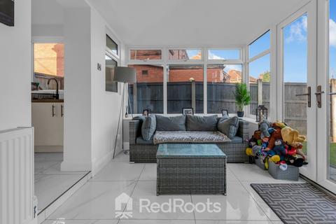 2 bedroom semi-detached house for sale, Doncaster, South Yorkshire DN5