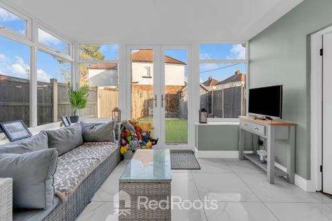2 bedroom semi-detached house for sale, Doncaster, South Yorkshire DN5