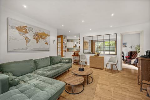 2 bedroom flat for sale, Altima Court, 33 East Dulwich Road, London, SE22