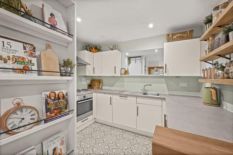 2 bedroom flat for sale, Altima Court, 33 East Dulwich Road, London, SE22