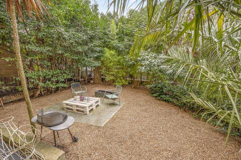 2 bedroom flat for sale, Altima Court, 33 East Dulwich Road, London, SE22