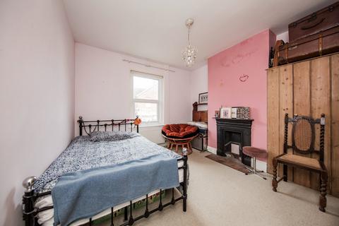 2 bedroom semi-detached house for sale, Queens Road, Tunbridge Wells
