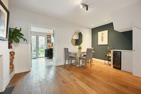 2 bedroom terraced house for sale, Barnstaple Road, Ruislip, HA4