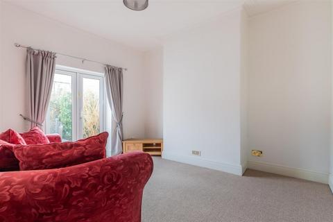 undefined, Deri Road, Cardiff CF23