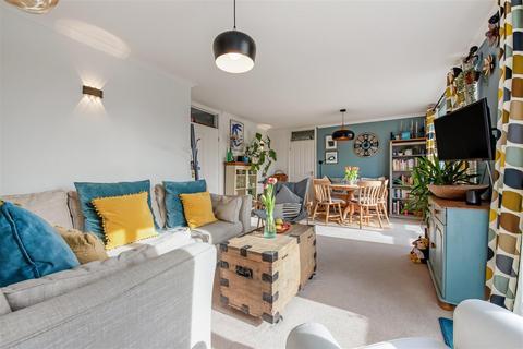 3 bedroom apartment for sale, Mill Close, Fishbourne, Chichester