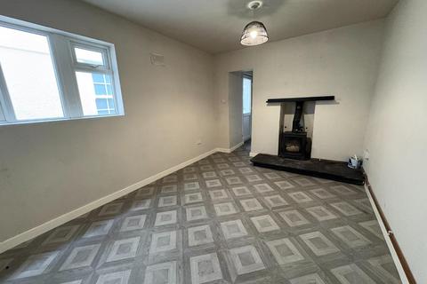 3 bedroom terraced house for sale, High Street, Penrhyndeudraeth