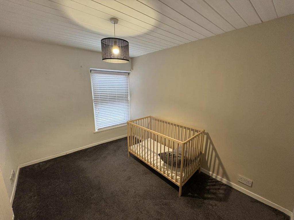 Bedroom 2.JPEG