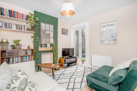 1 bedroom ground floor flat for sale, Gipsy Road, West Norwood, London, SE27