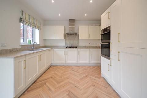 4 bedroom detached house for sale, Oldfield Gardens, Cropwell Bishop, Nottingham