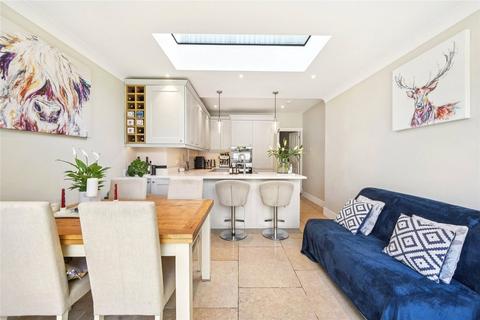 2 bedroom apartment for sale, Queensmill Road, Fulham, London, SW6